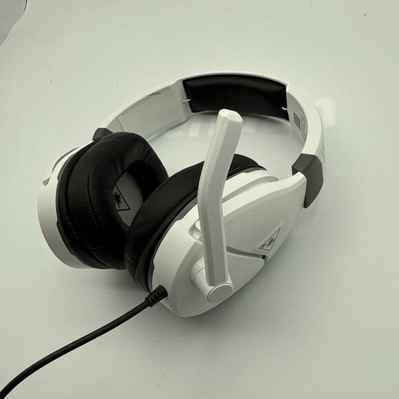 Turtle Beach Gaming Headset, White with Gray - Cables included - Picture 1 of 9